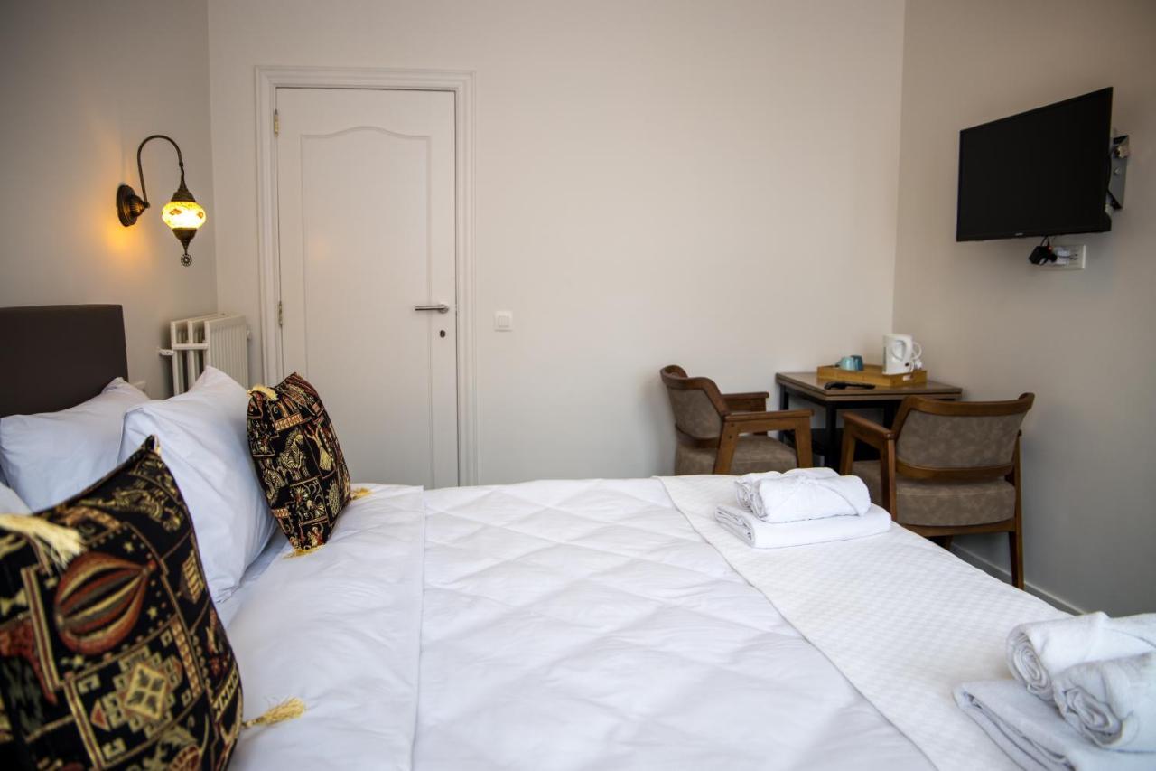 Hotel Guzy لاير المظهر الخارجي الصورة